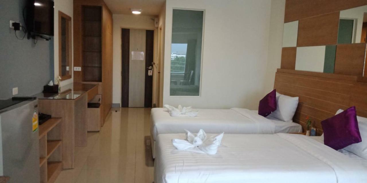 The Greenery Central Suite & Hotel 치앙마이 외부 사진