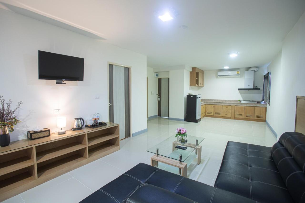 The Greenery Central Suite & Hotel 치앙마이 외부 사진
